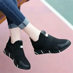 Simkimtim Women Fashion Slip On Round-Toe Shoes