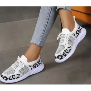 Simkimtim Women Fashion Plus Size Spotted Mesh Breathable Round Toe Sneakers